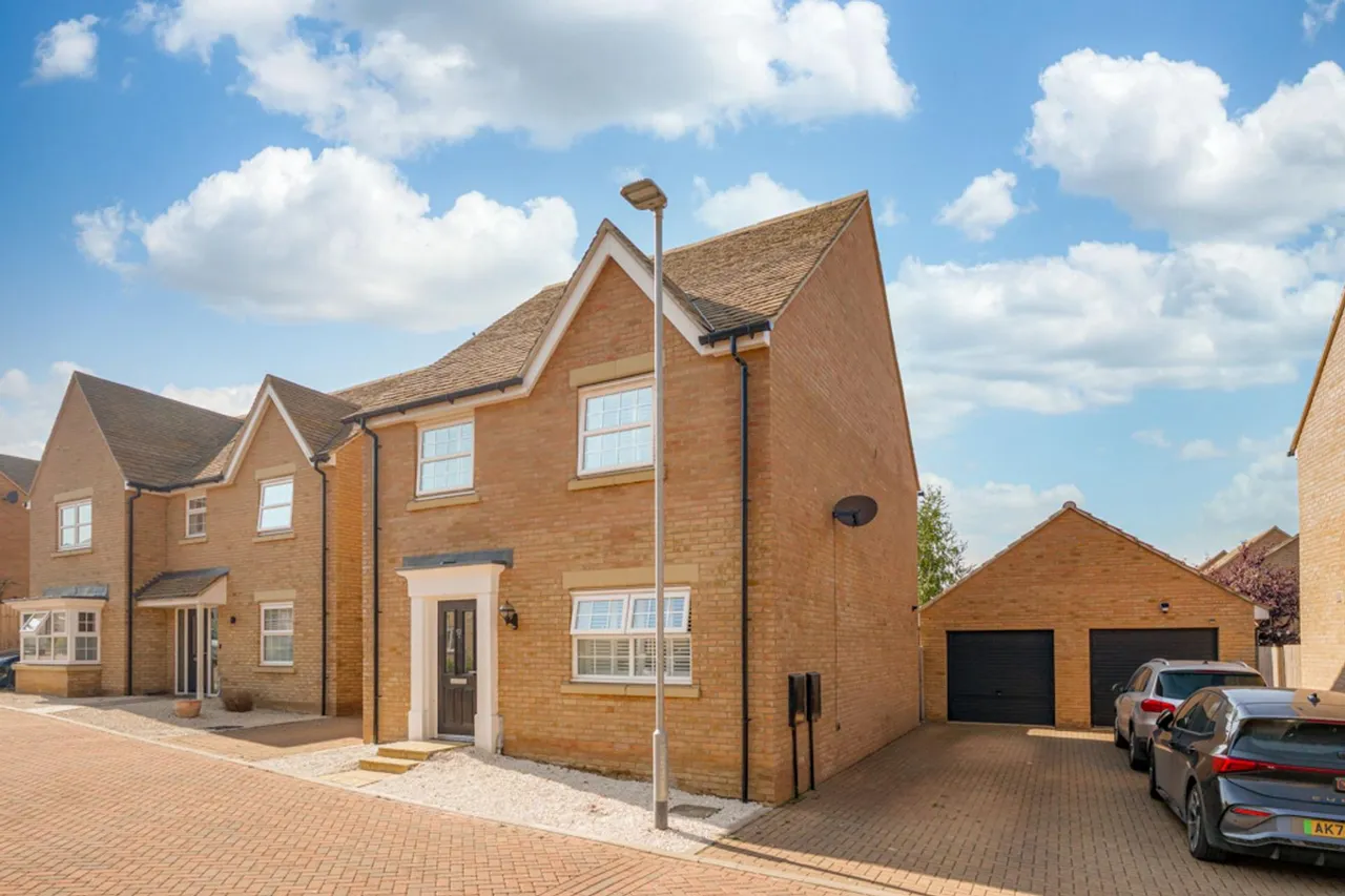 4 bed house for sale, Sissons Close, Barnack, PE9