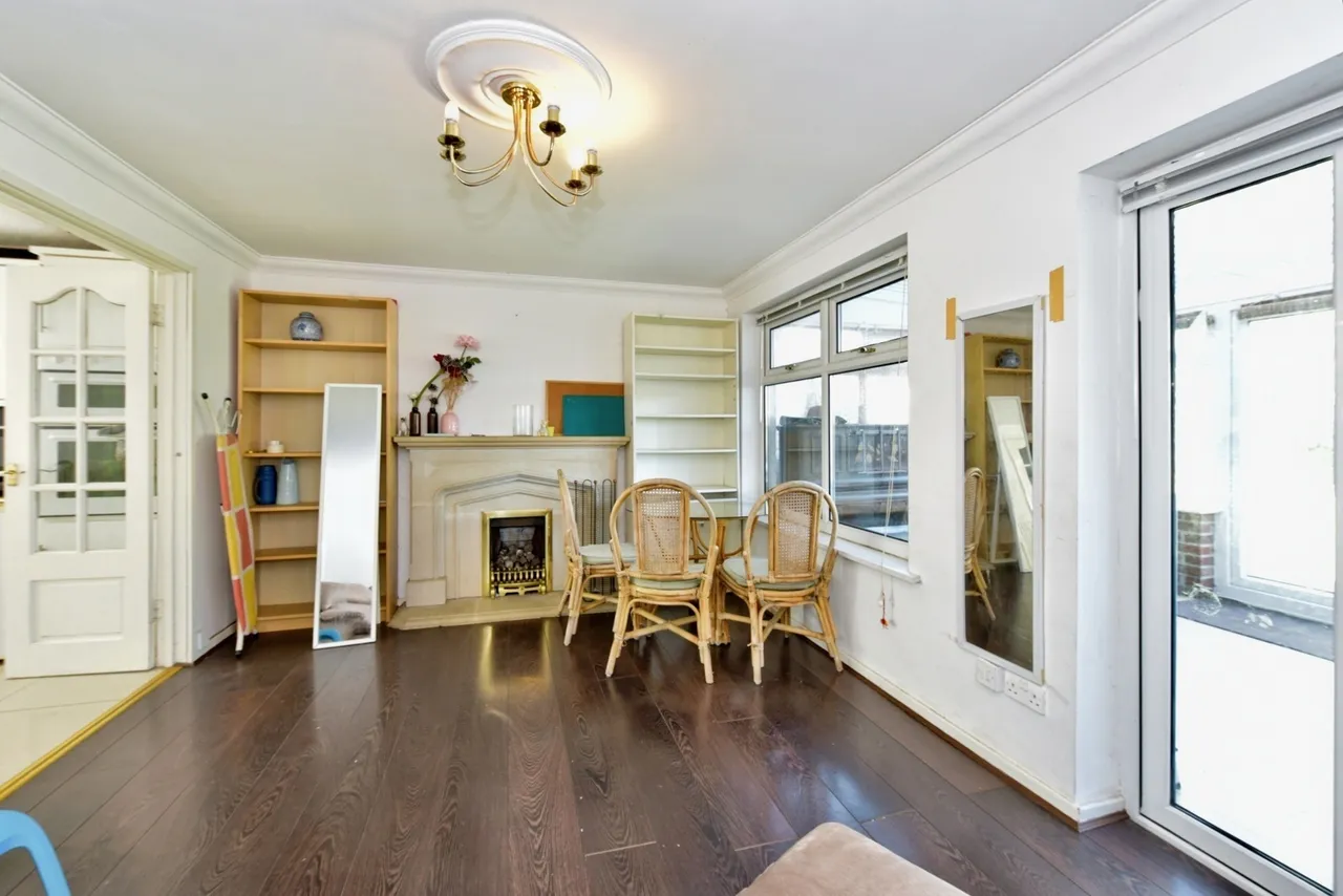 Langsett Crescent, Sheffield, South Yorkshire, S6, photo 4