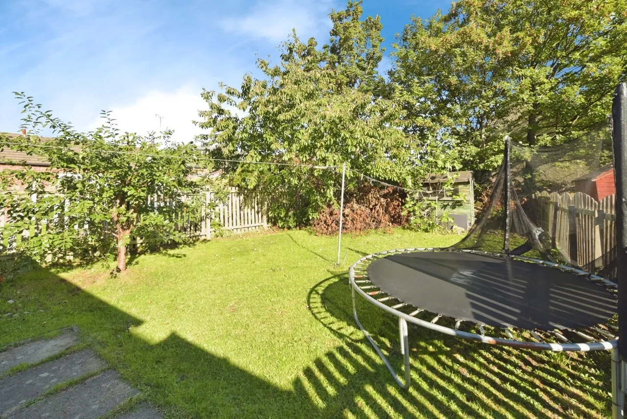 Langsett Crescent, Sheffield, South Yorkshire, S6, photo 14