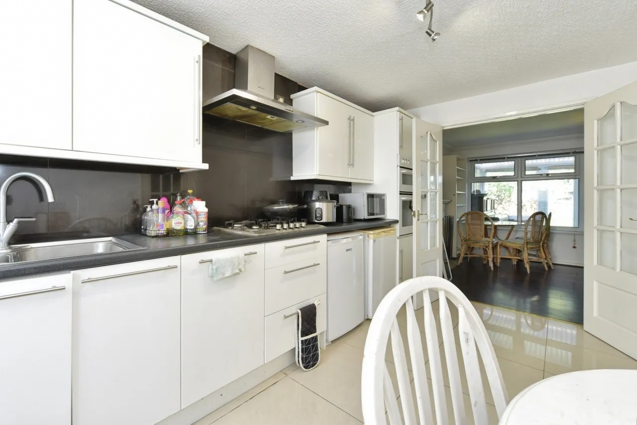 Langsett Crescent, Sheffield, South Yorkshire, S6, photo 3