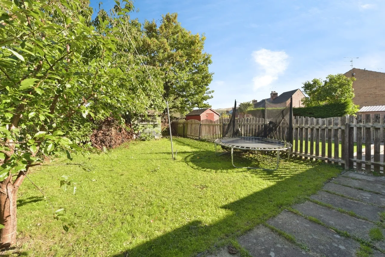 Langsett Crescent, Sheffield, South Yorkshire, S6, photo 12
