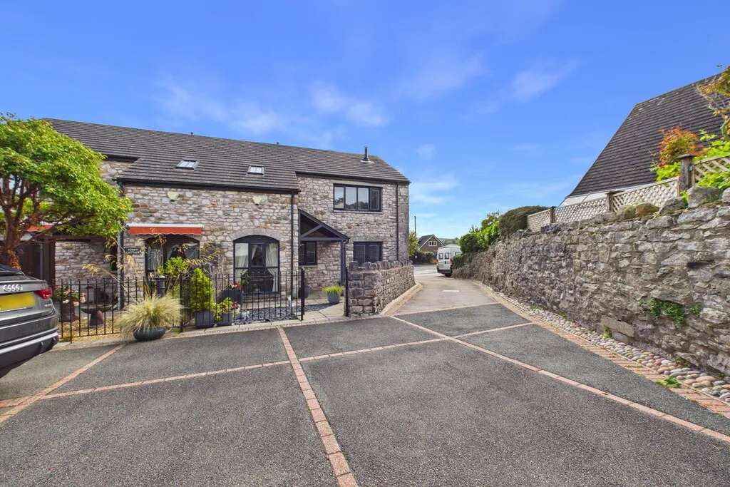 Chapel Walk, Warton, photo 29