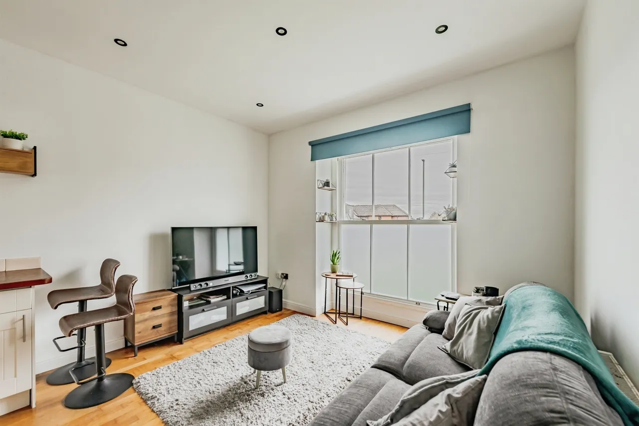 Woodlands Road, Redhill, photo 6