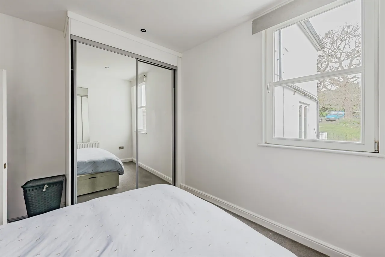 Woodlands Road, Redhill, photo 9