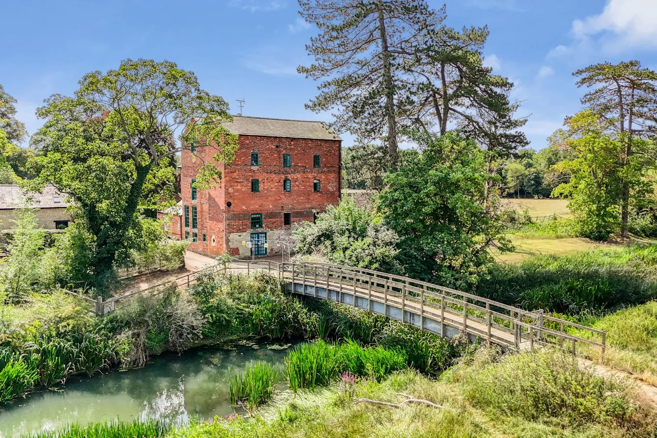 Watermill Lane, Wolverton Mill, MK12, photo 25