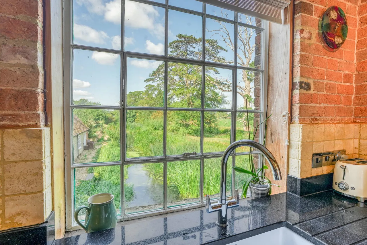 Watermill Lane, Wolverton Mill, MK12, photo 13