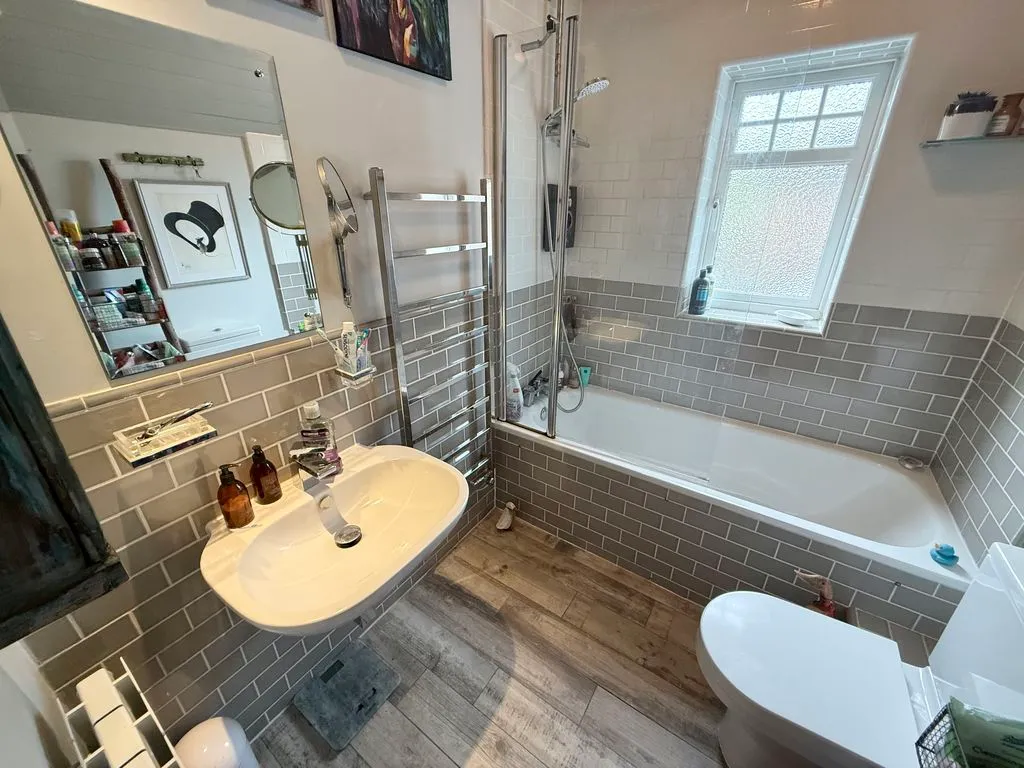 Aylesbury Road, Wing LU7 0PD, photo 17