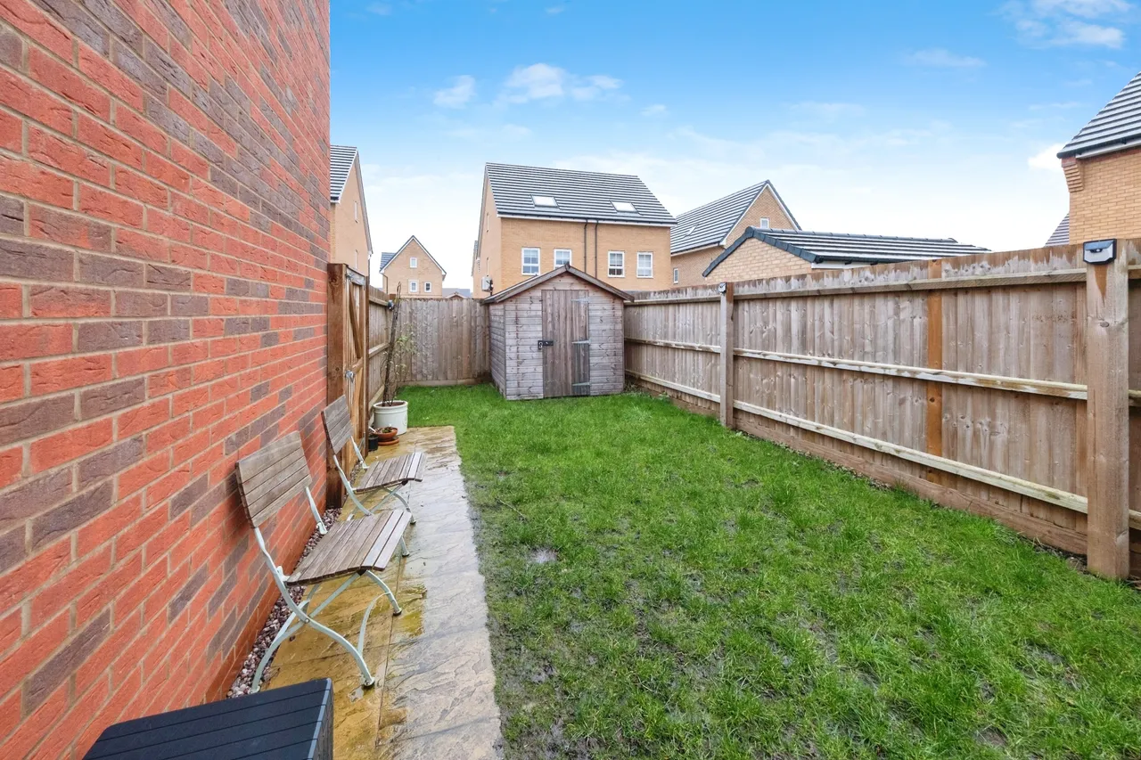 Lyme Grove, Brooklands, MK10, photo 16