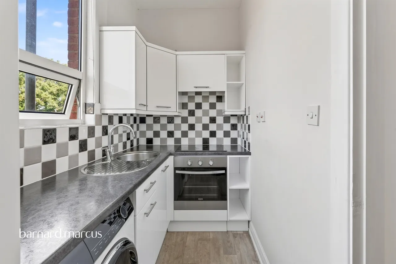 East Street, EPSOM, photo 5