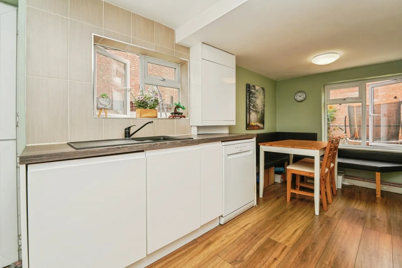 Worcester Road, Evesham, WR11, photo 7