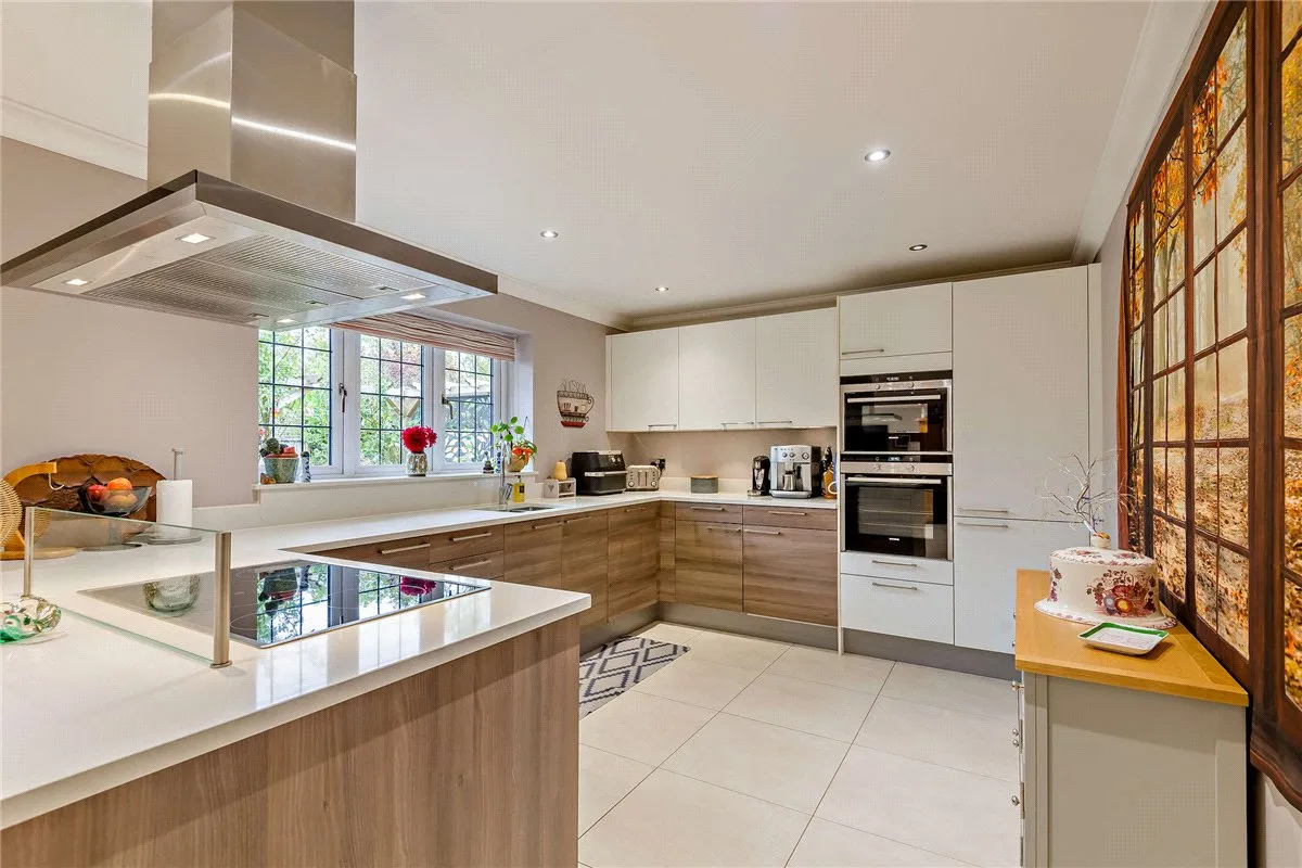 Monks Lane, Newbury, RG14, photo 5