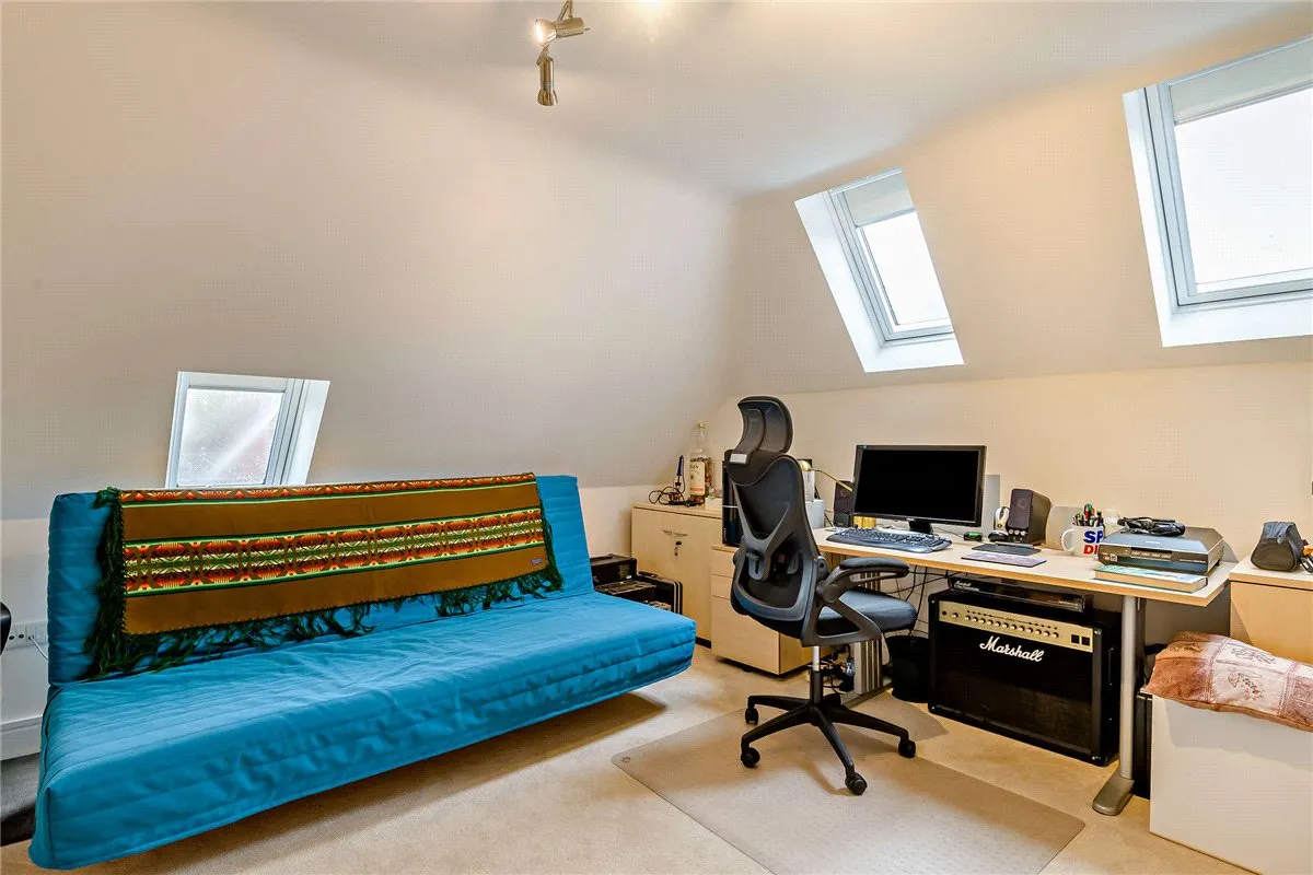 Monks Lane, Newbury, RG14, photo 24