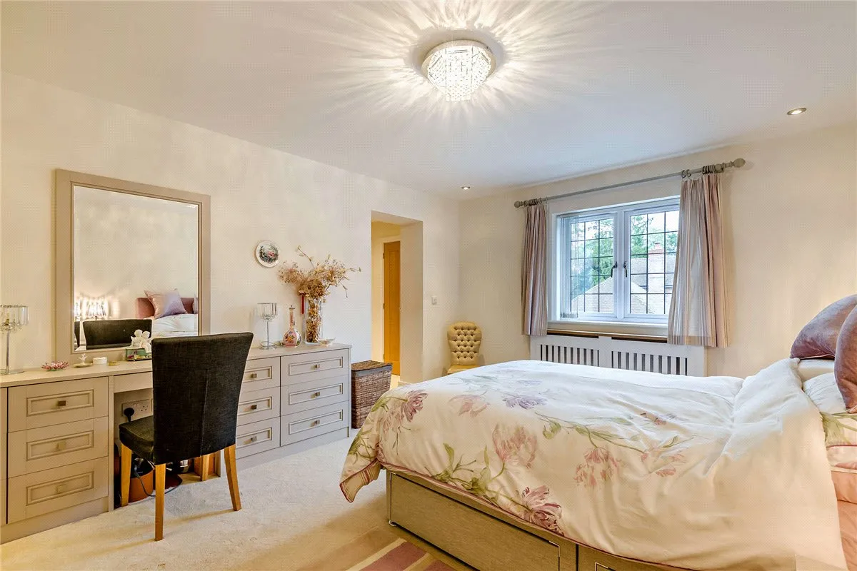 Monks Lane, Newbury, RG14, photo 13
