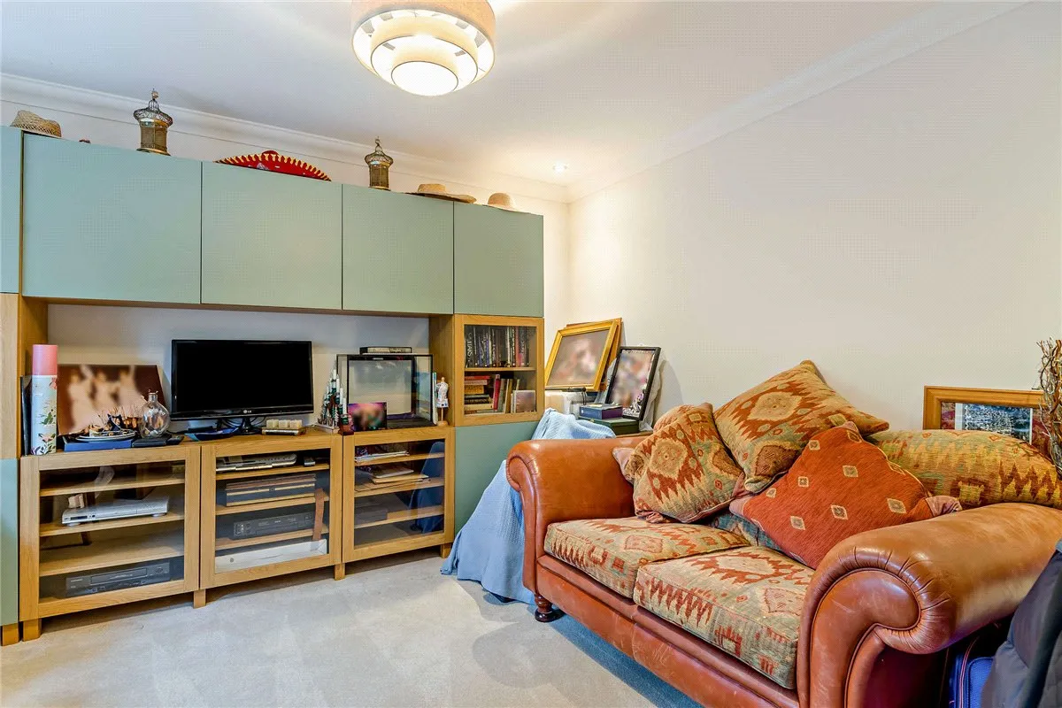 Monks Lane, Newbury, RG14, photo 9