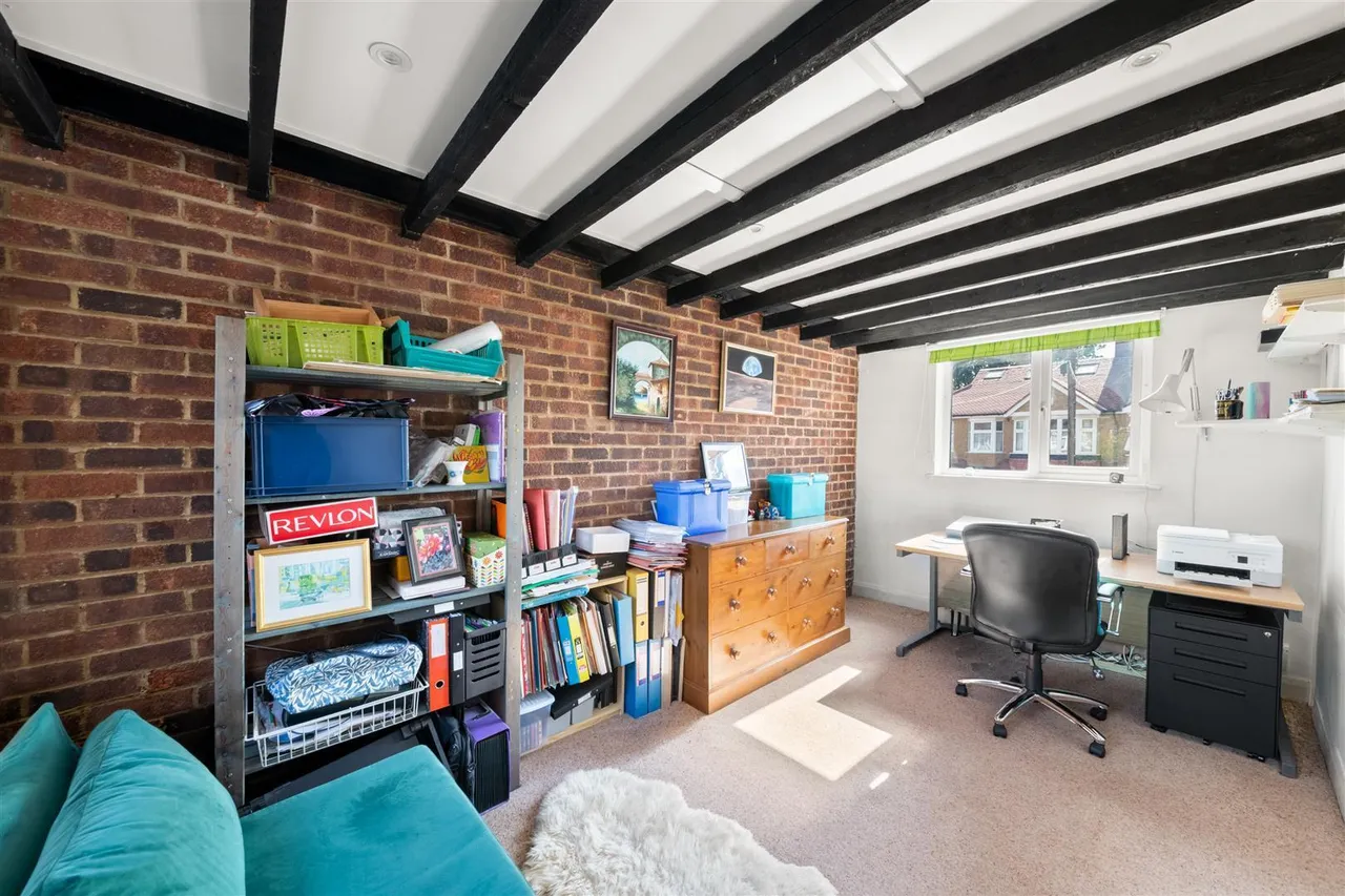 Rosebury Vale, Ruislip, photo 16