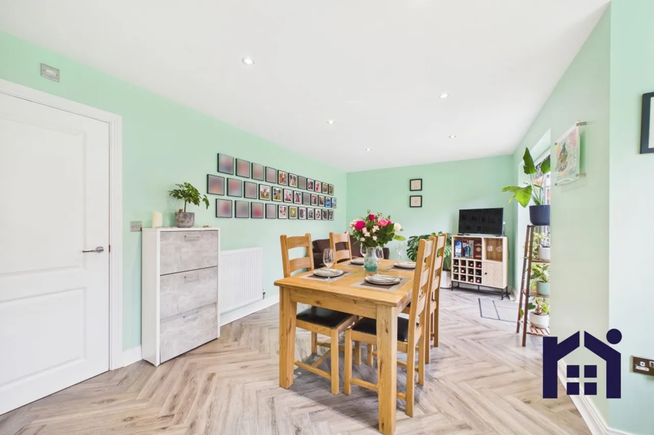 Houghton Close, Euxton, PR7, photo 10