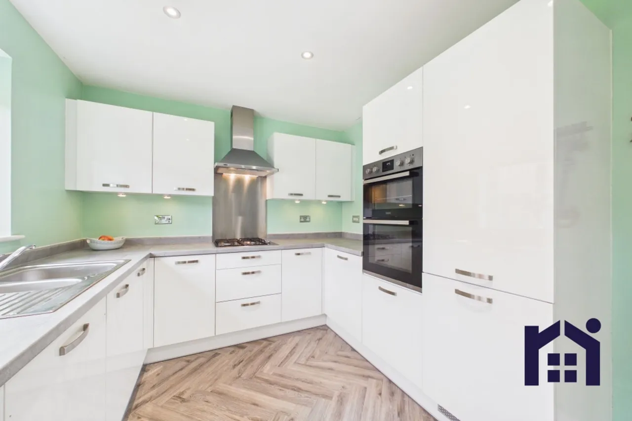 Houghton Close, Euxton, PR7, photo 12