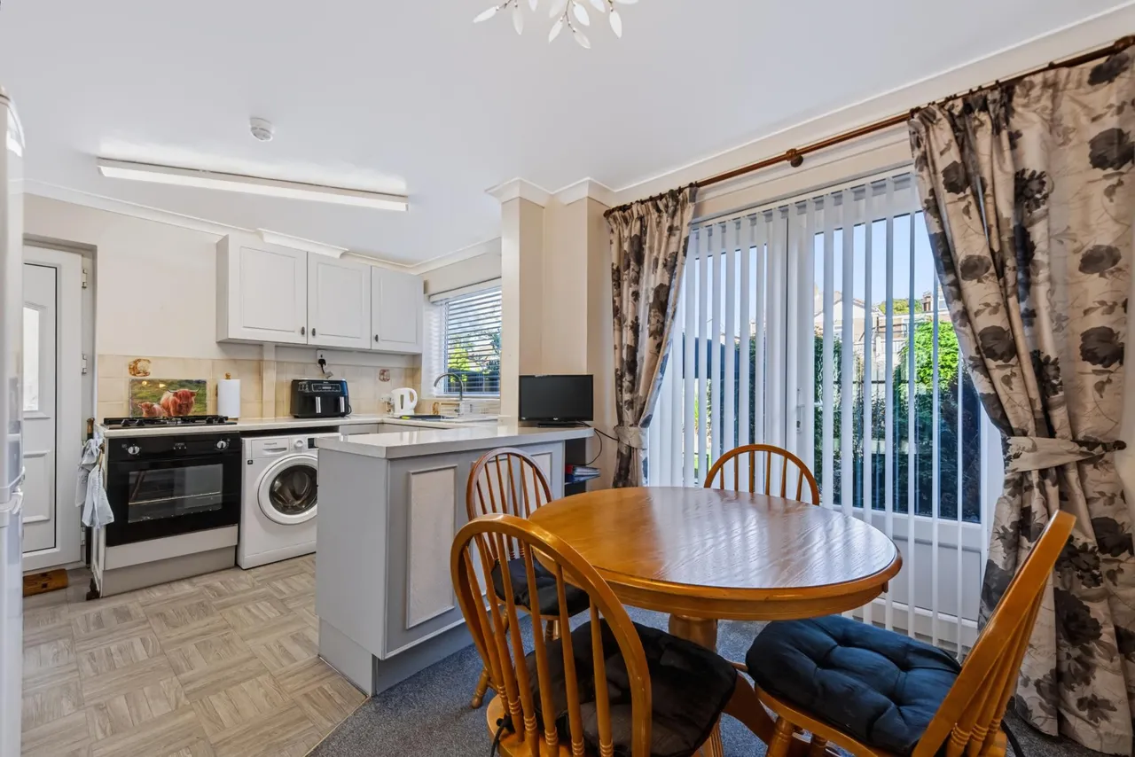 Hill View Road, Kimberworth, S61, photo 32