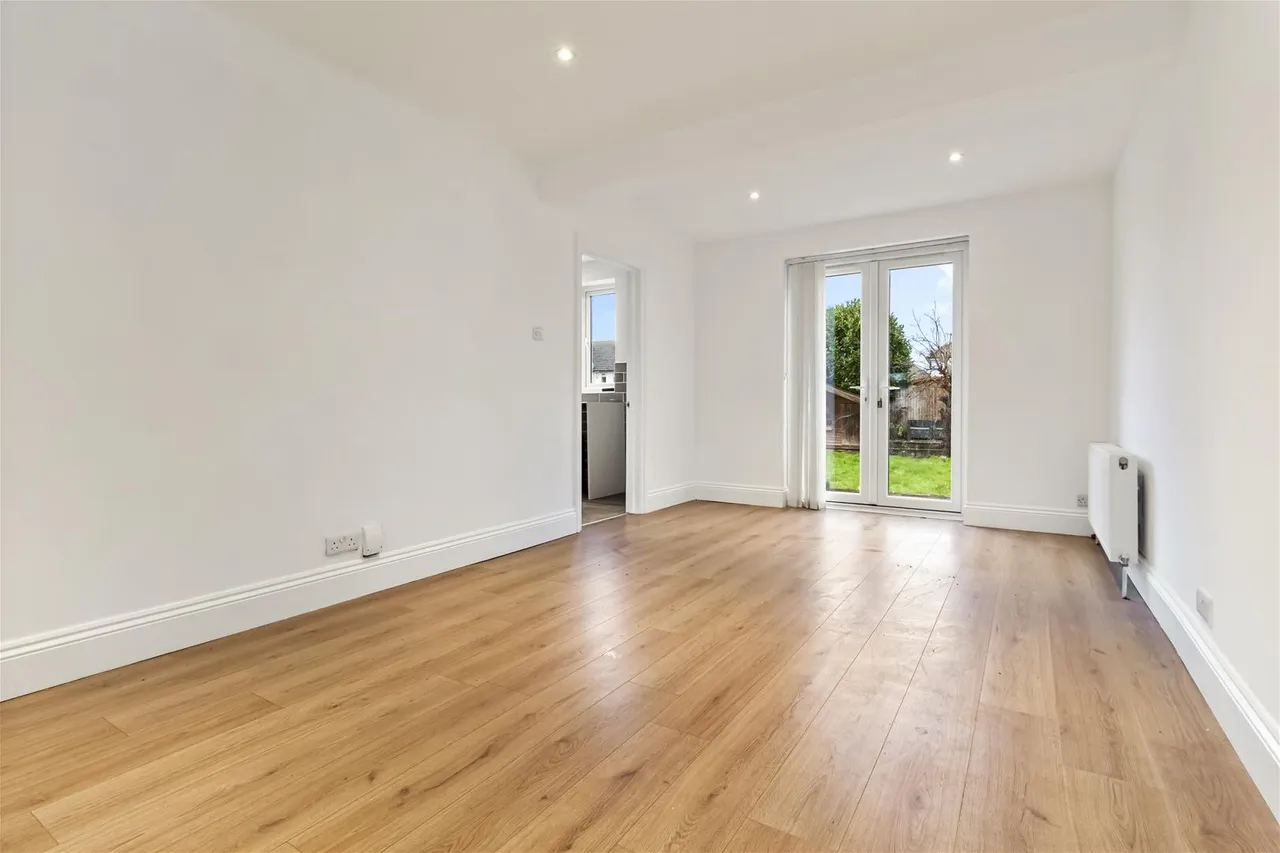 Hadley Avenue, Broadwater, Worthing, photo 2
