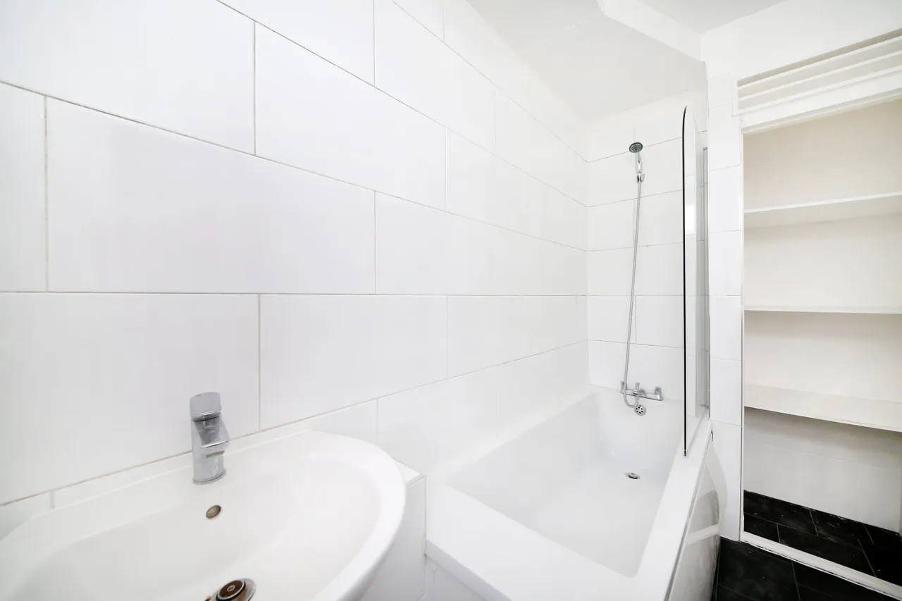Allen Edwards Drive, London, SW8, photo 5