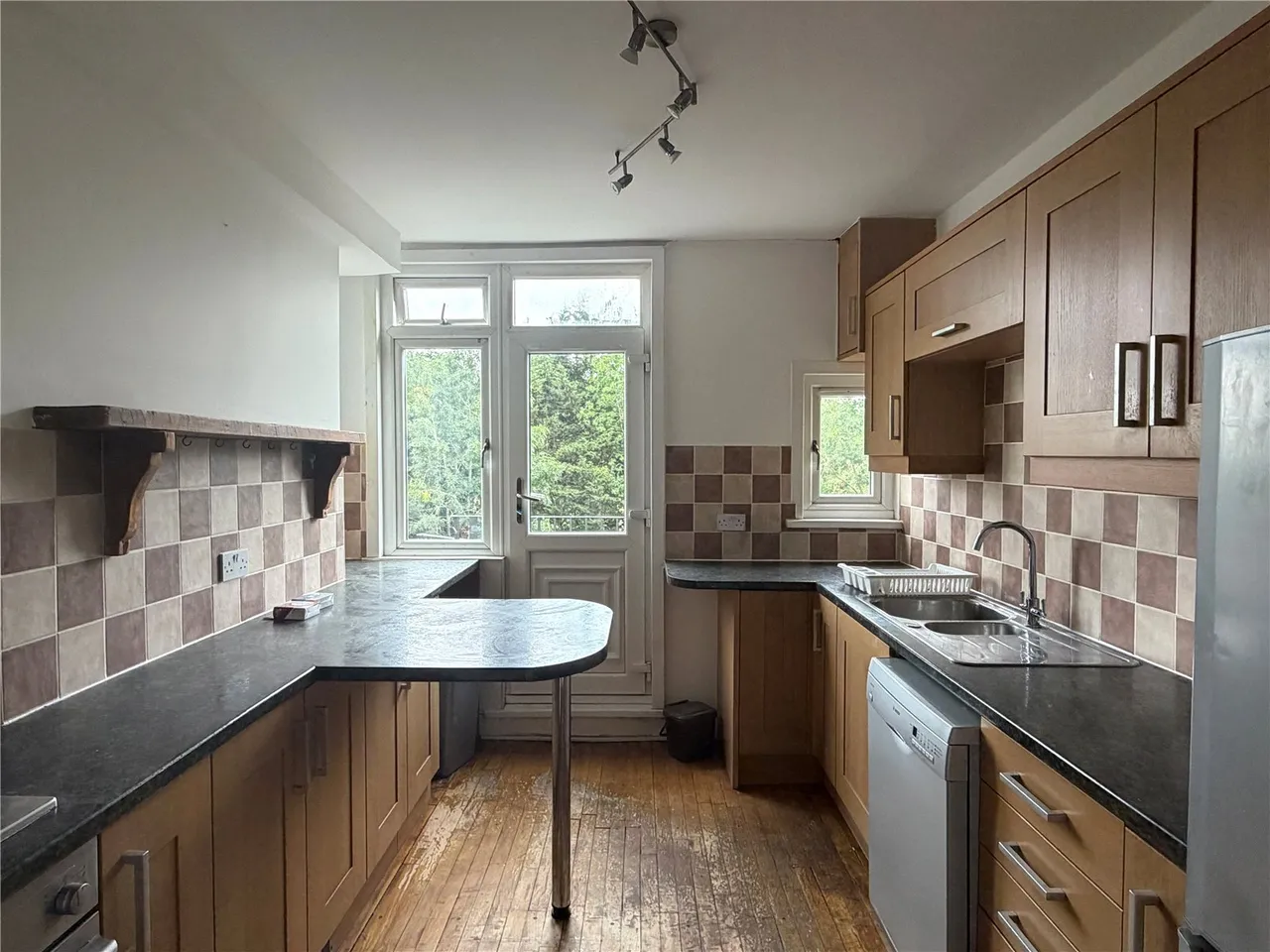 Hillside Mansions, Barnet Hill, High Barnet, Herts, EN5 5RH, photo 3
