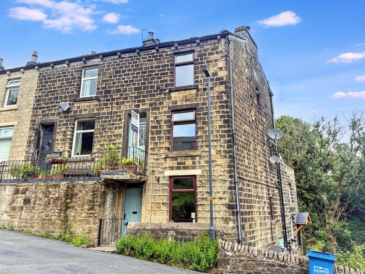 4 bed house for sale — Nan Scar, Cowling, BD22 0DL