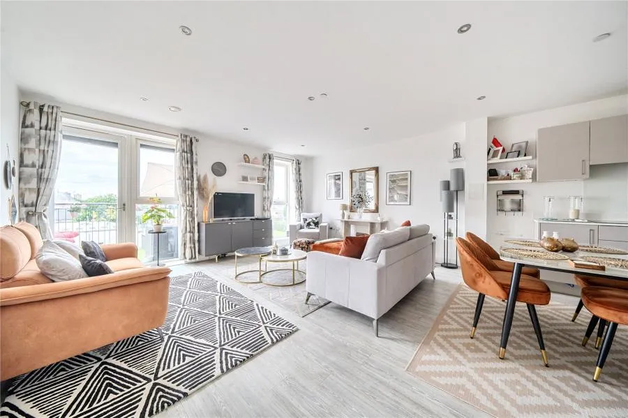 Trinity Way, Acton, W3, photo 4