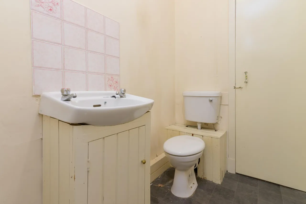 Inchaffray Street, Perth, PH1, photo 11