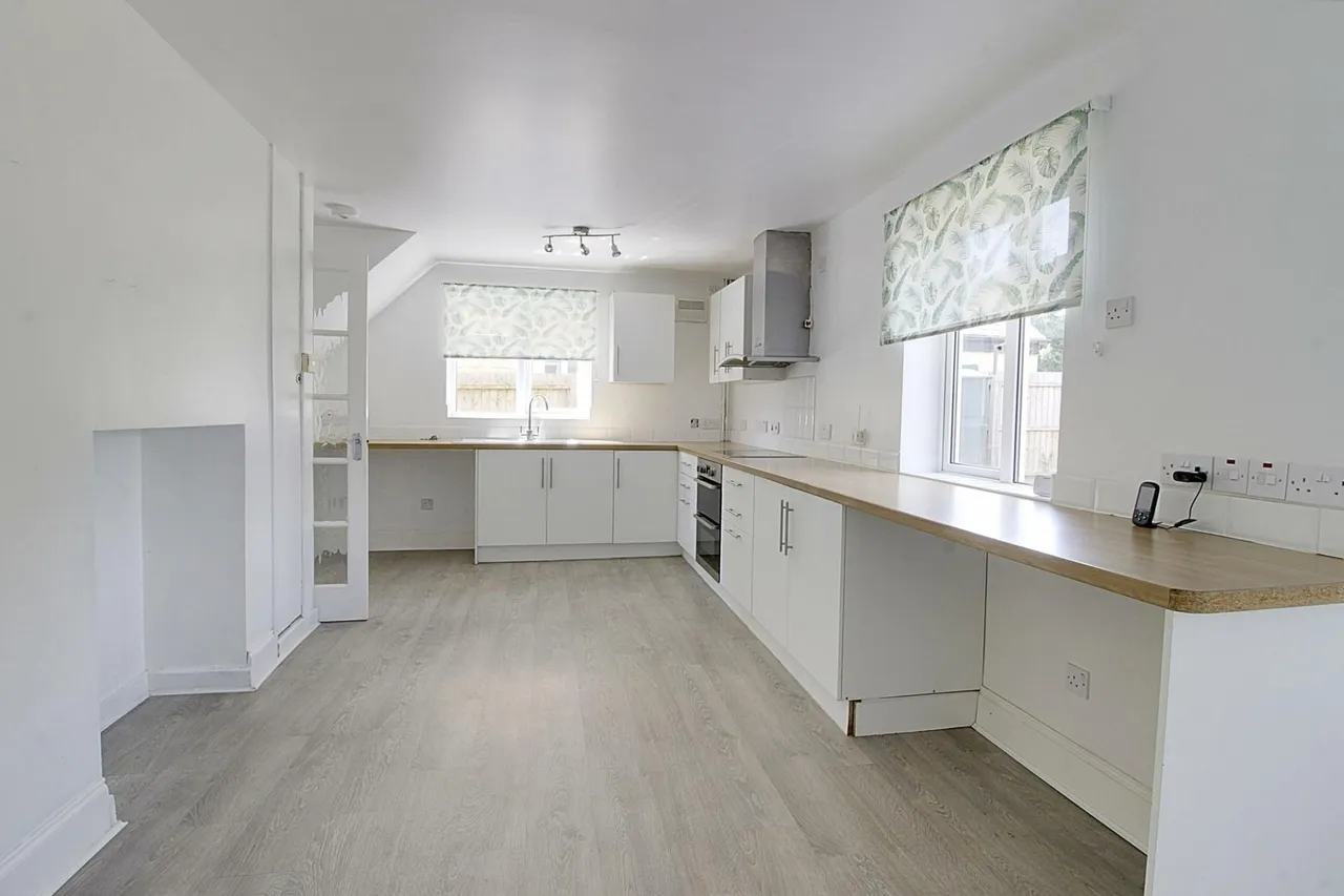 Barn Close, Maxey, PE6, photo 5