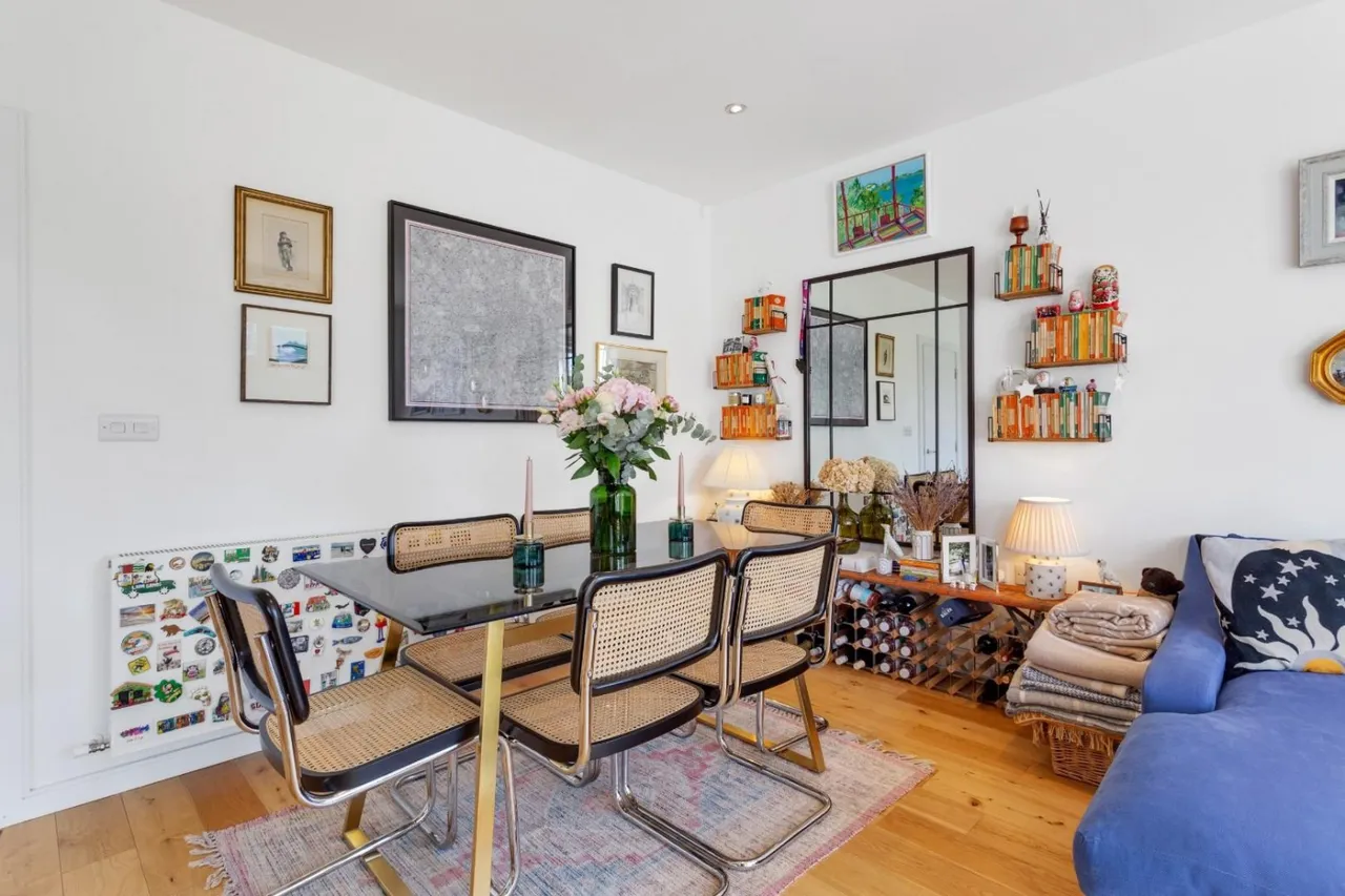 Murrain Road, London, N4, photo 5