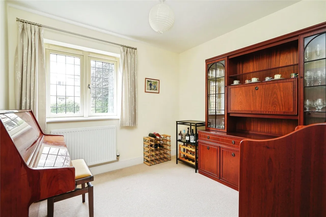 Hart Close, Upper Rissington, GL54, photo 10