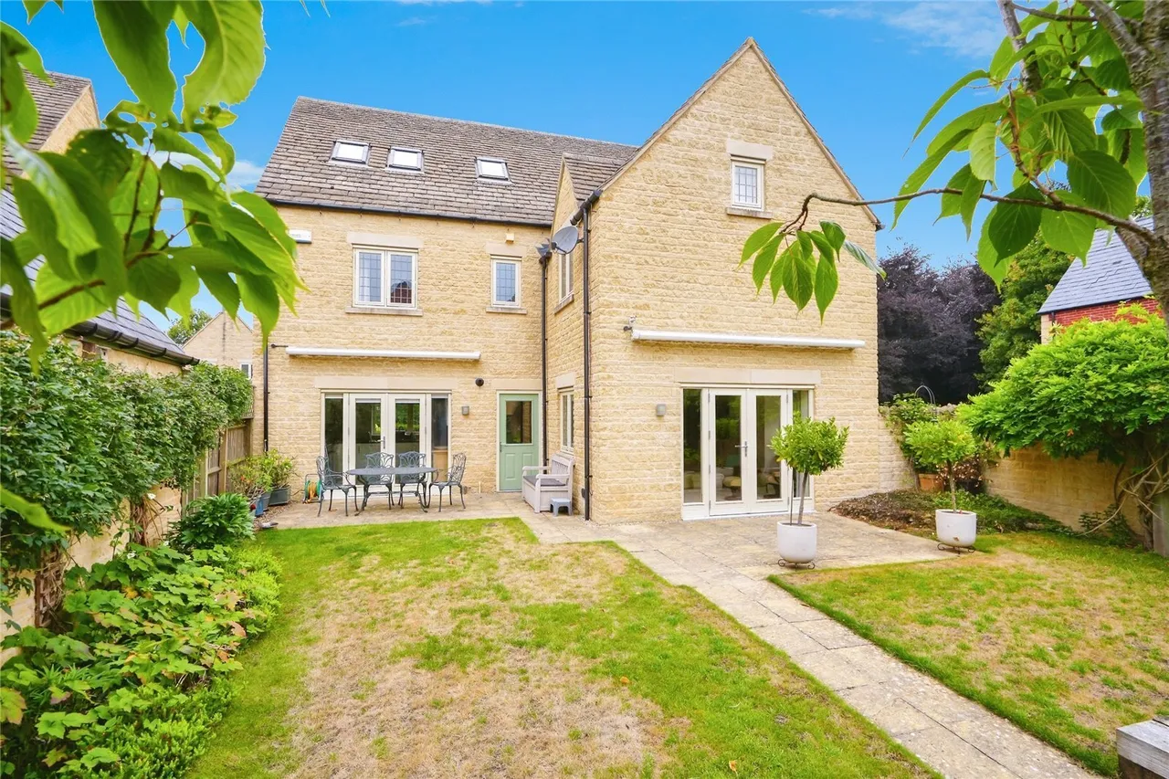 Hart Close, Upper Rissington, GL54, photo 5