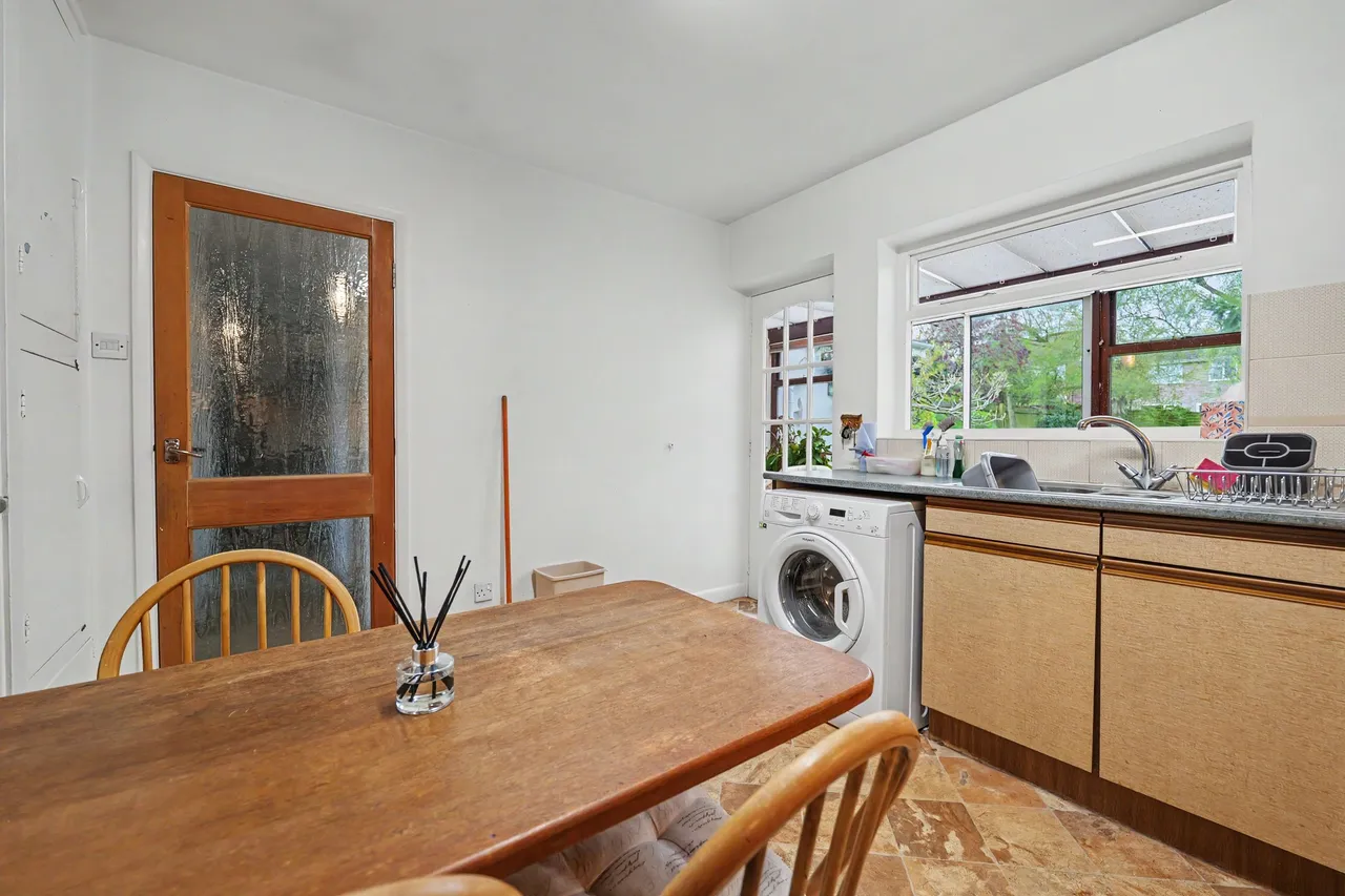 Deane Gate Drive, Houghton-On-The-Hill, LE7, photo 5