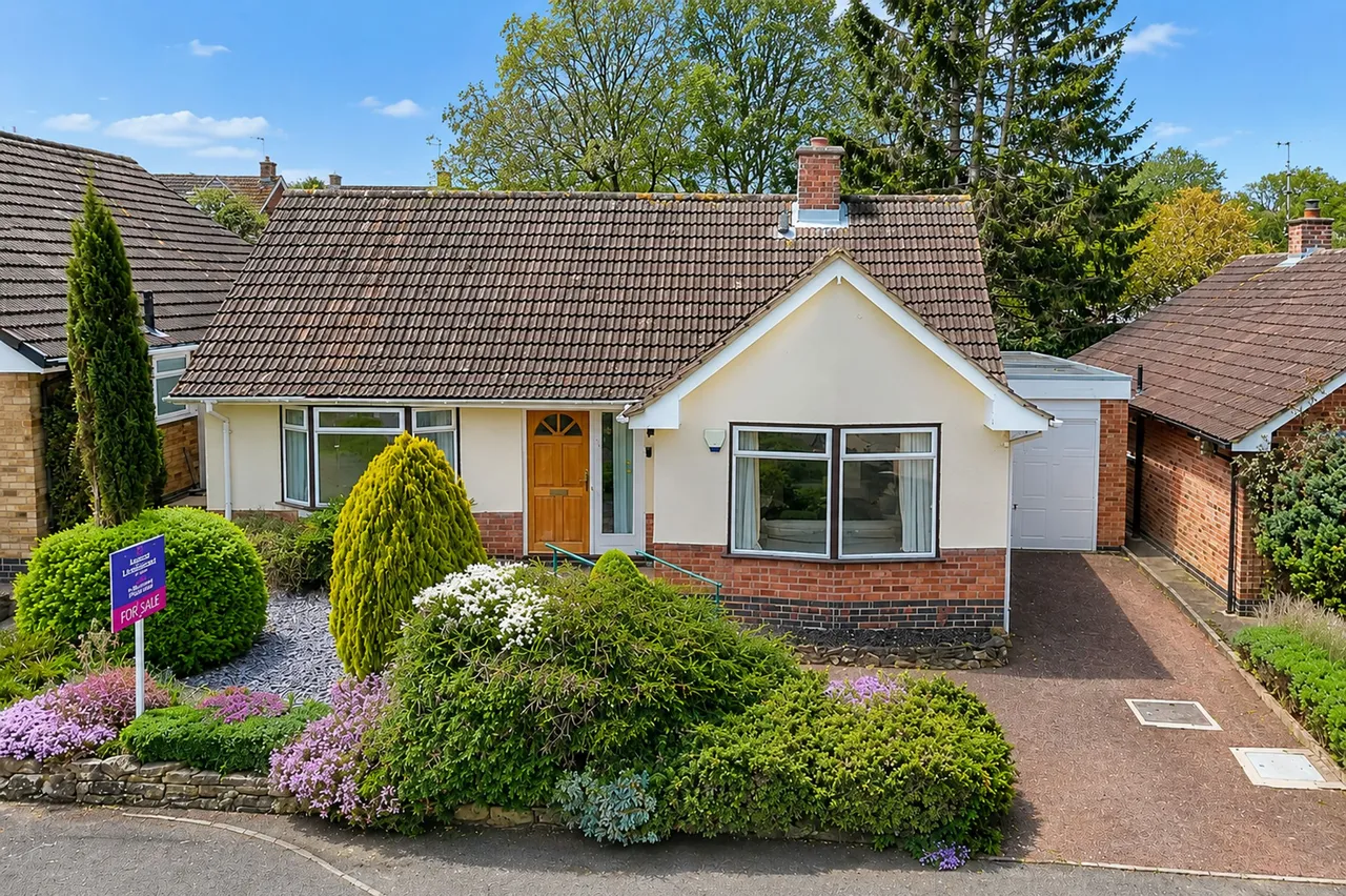 3 bed house for sale — Deane Gate Drive, Houghton-On-The-Hill, LE7