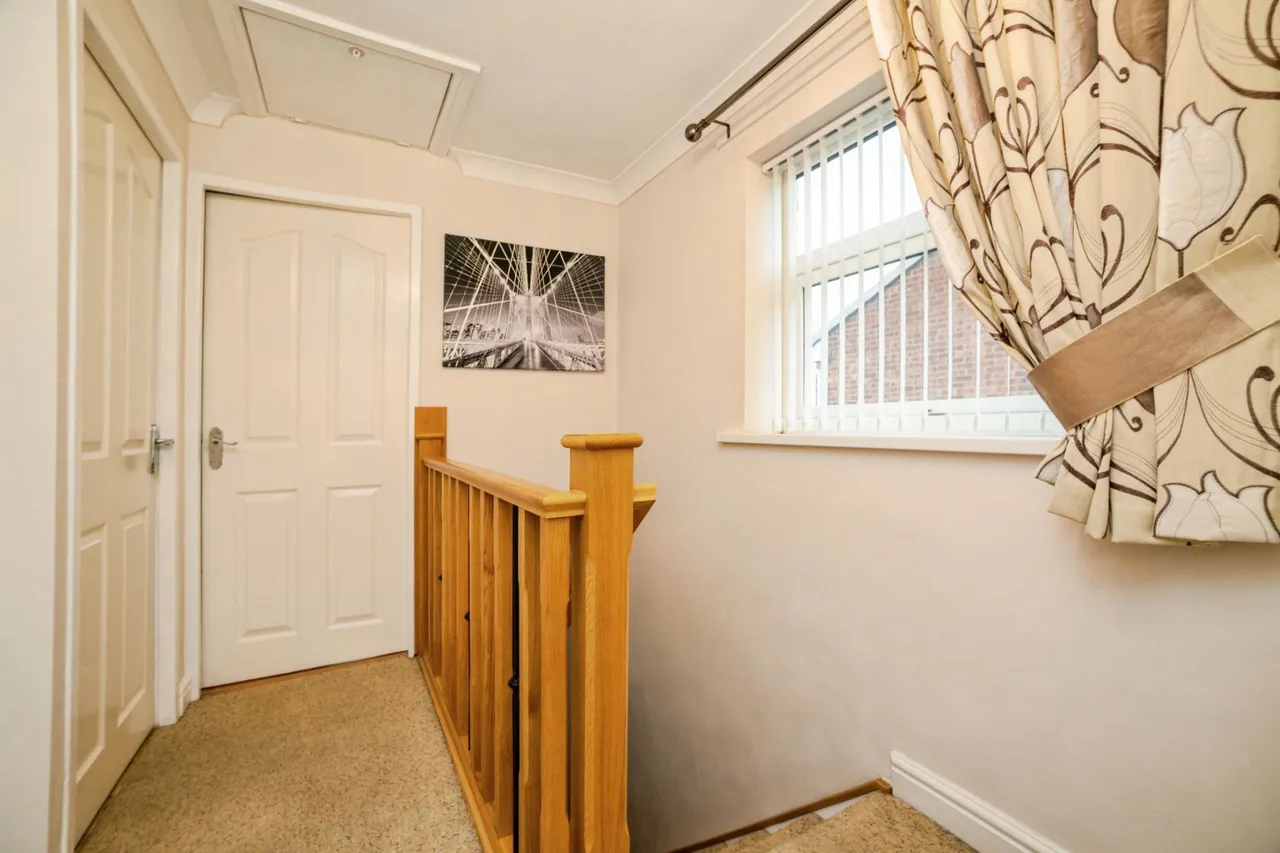 Hill View Road, Kimberworth, S61, photo 16