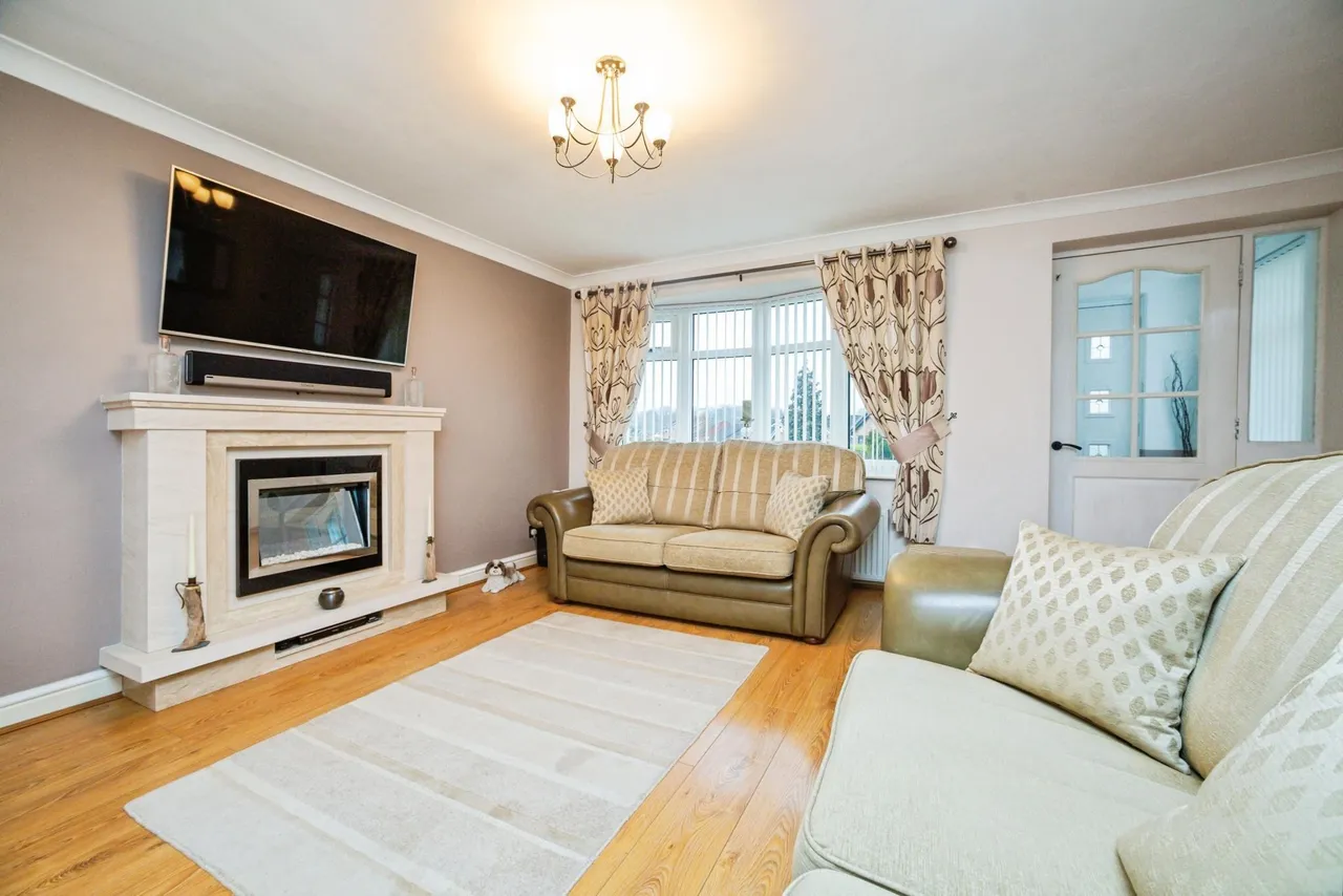 Hill View Road, Kimberworth, S61, photo 2