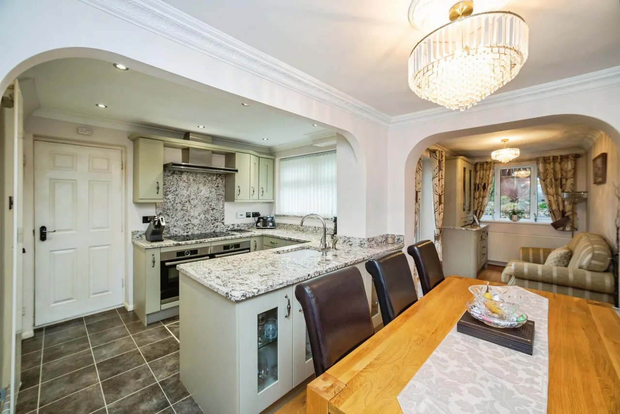Hill View Road, Kimberworth, S61, photo 5