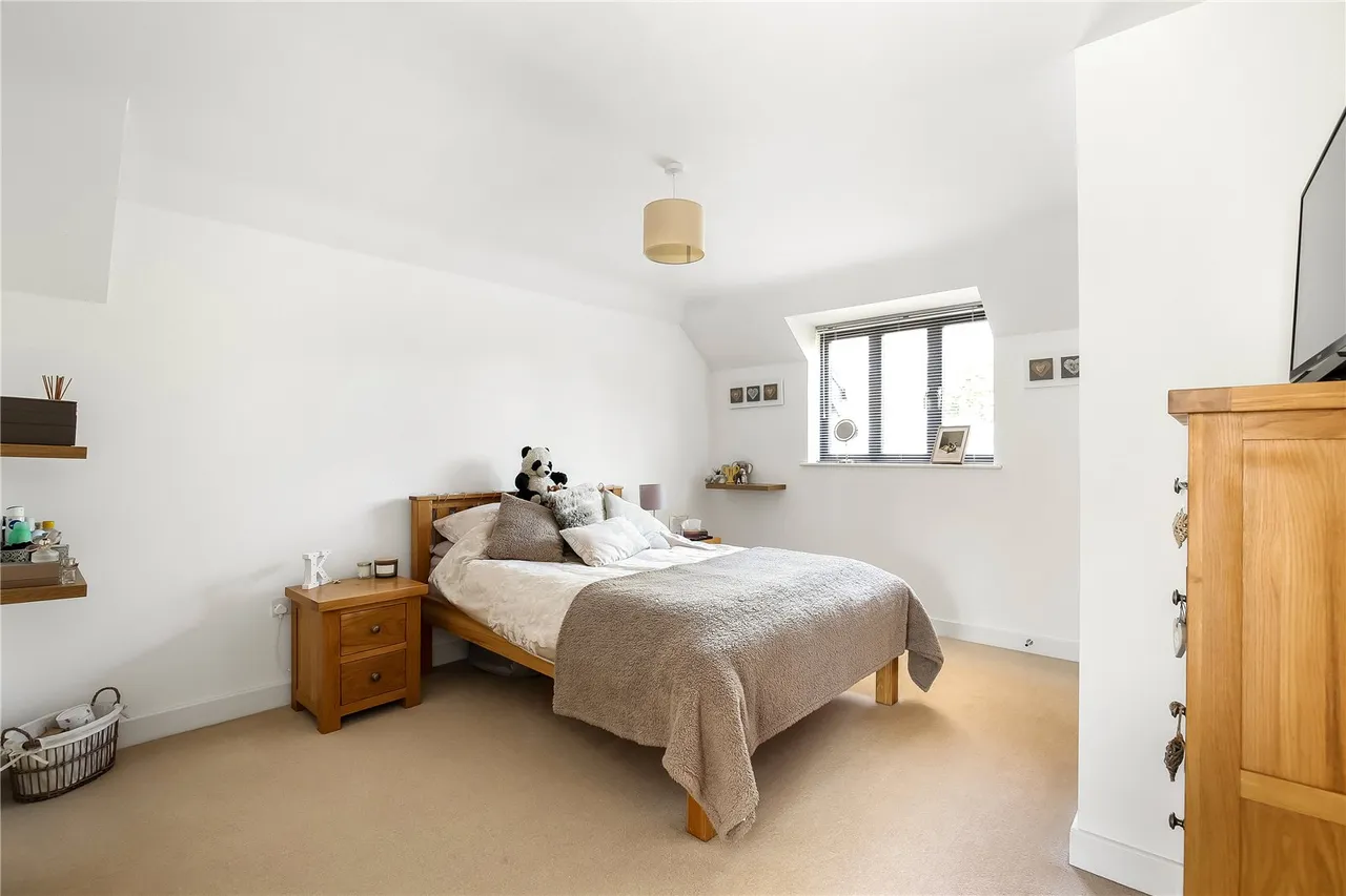 Newtown Road, Awbridge, Romsey, Hampshire, SO51 0GG, photo 12