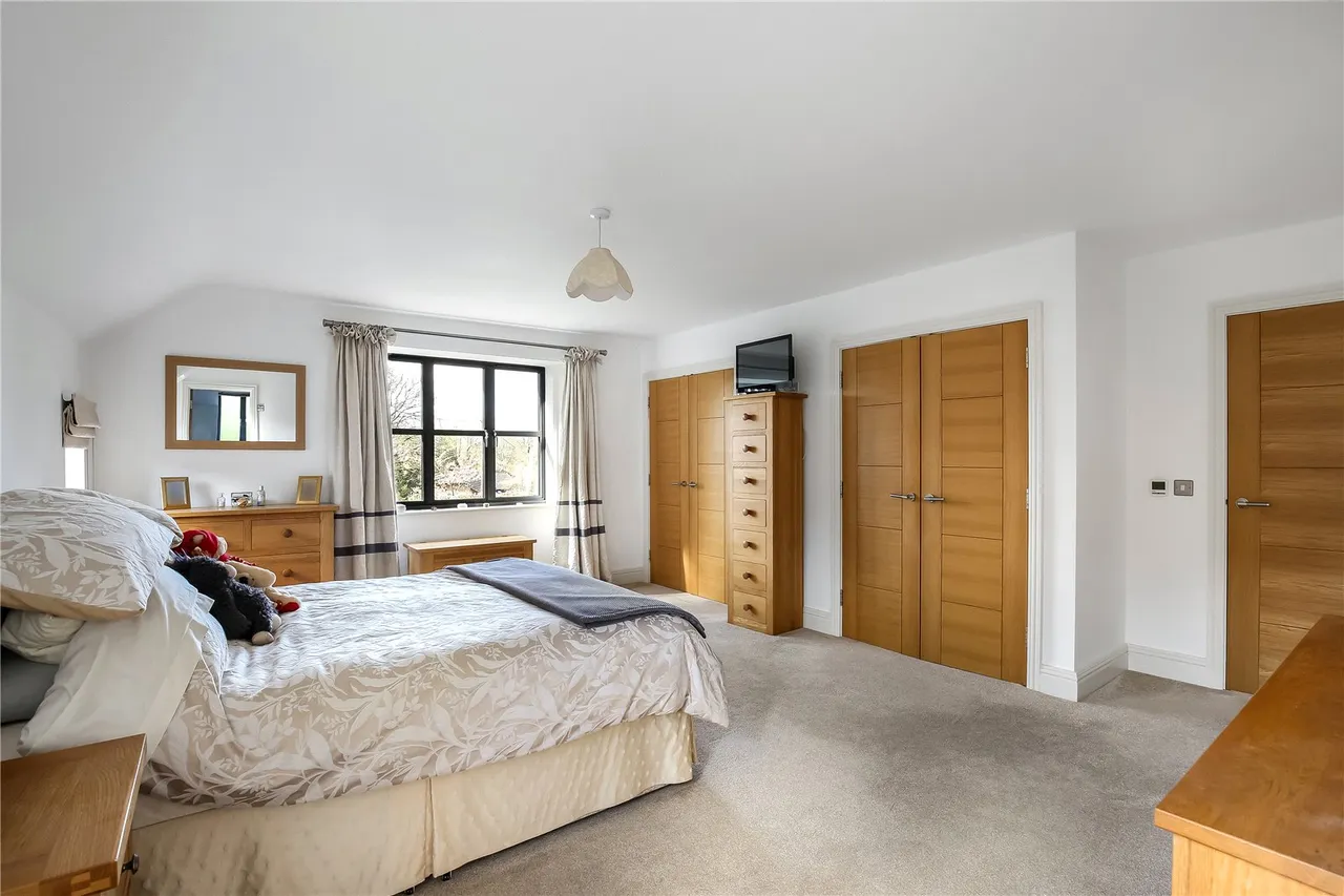 Newtown Road, Awbridge, Romsey, Hampshire, SO51 0GG, photo 4