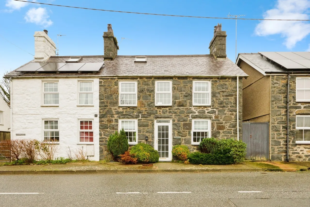 3 bed house for sale, Sarn Meyllteyrn, LL53