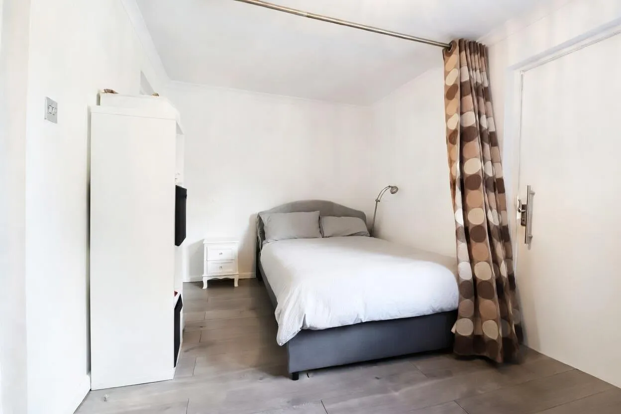 Crest Road, London, NW2, photo 6
