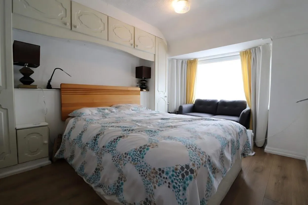Crest Road, London, NW2, photo 8