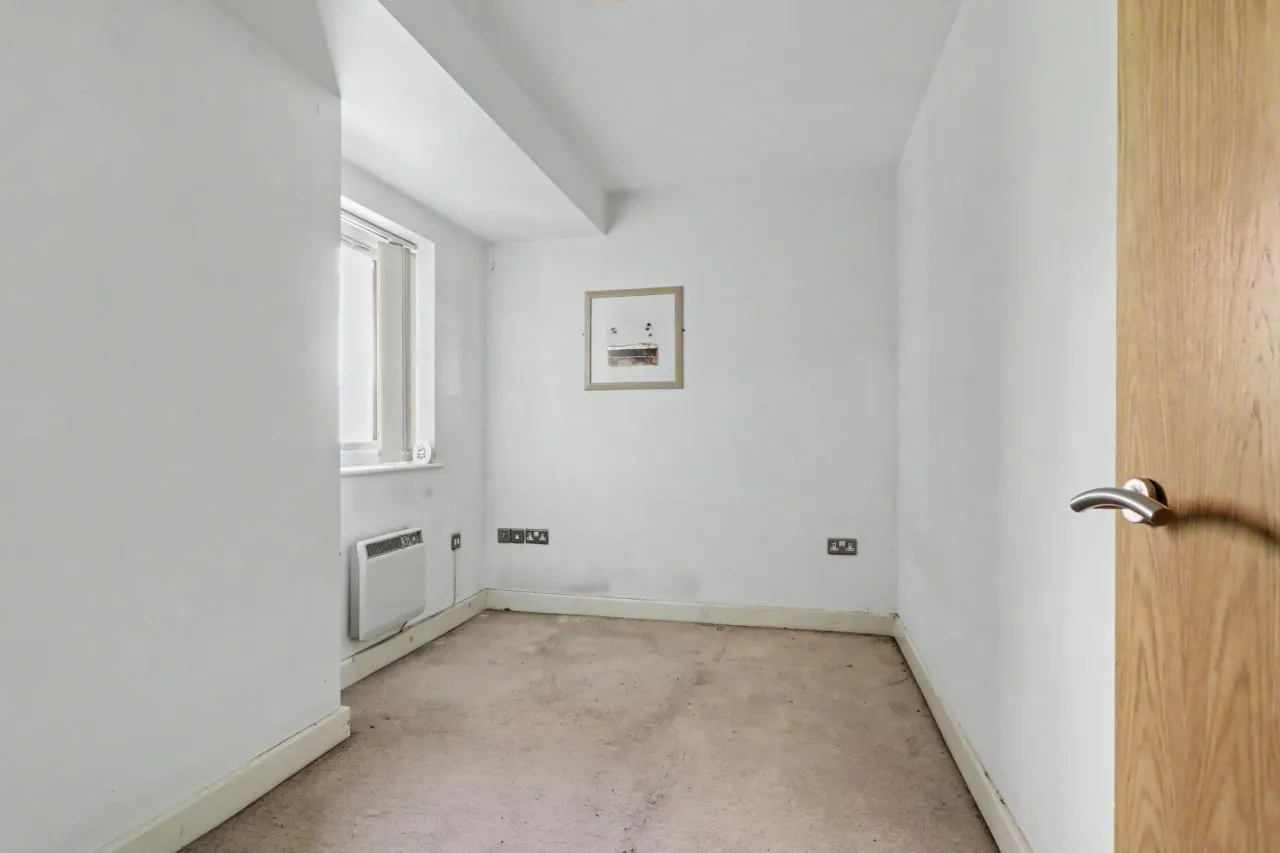 Salisbury Street, Leek, ST13, photo 5