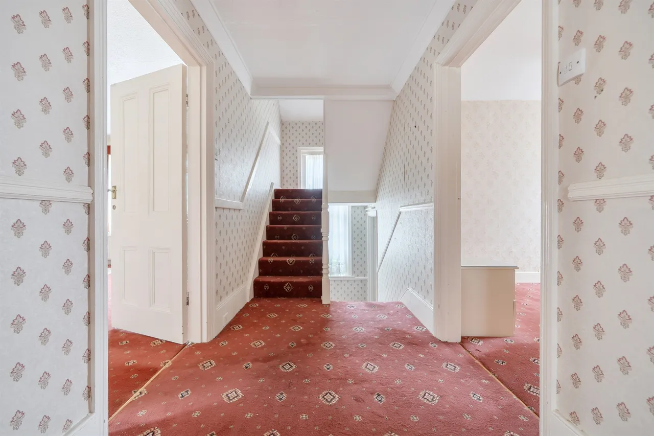 Wellington Road, Enfield, EN1, photo 16