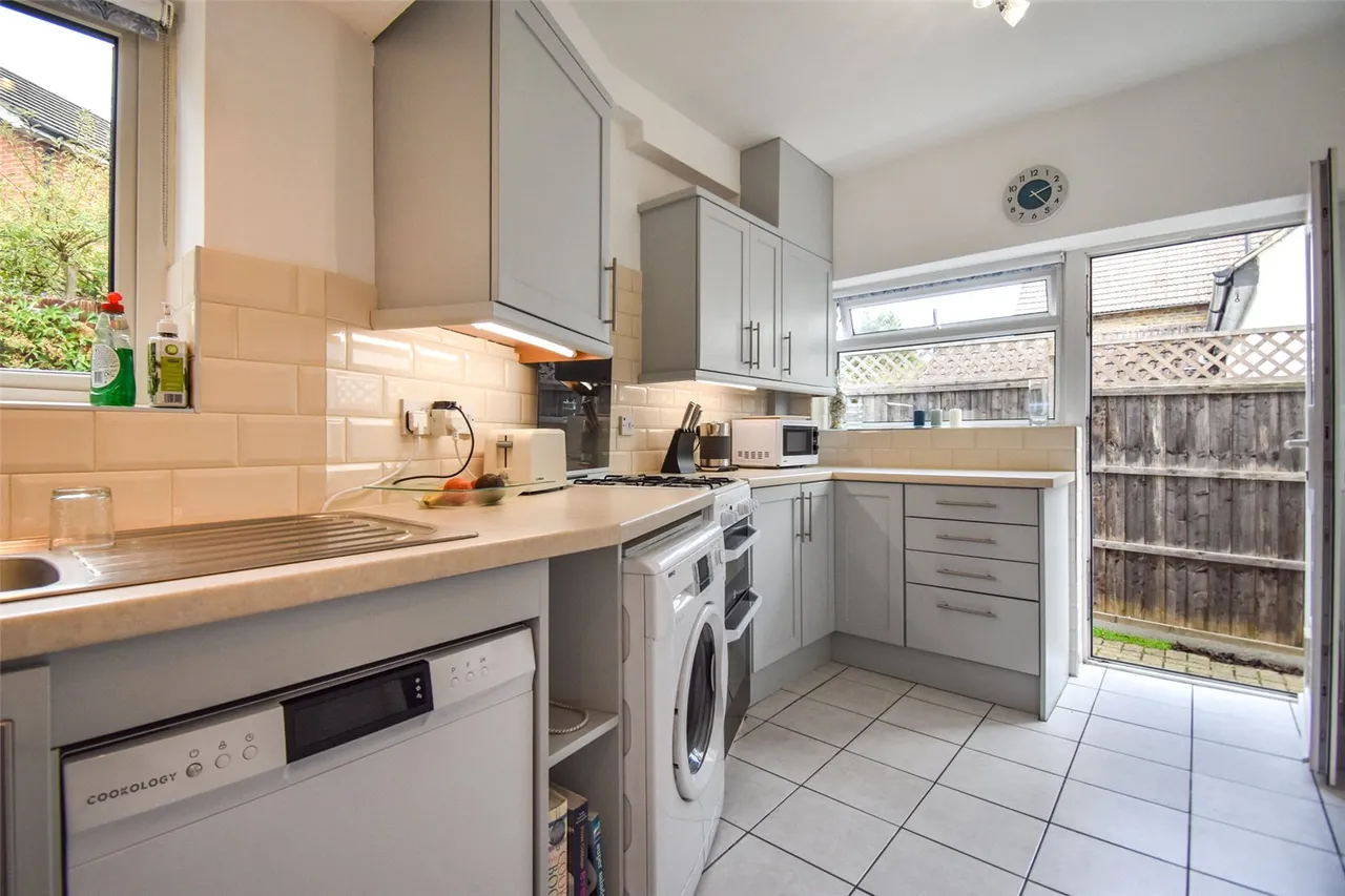 Holly Road, Aldershot, Hampshire, GU12 4SQ, photo 15