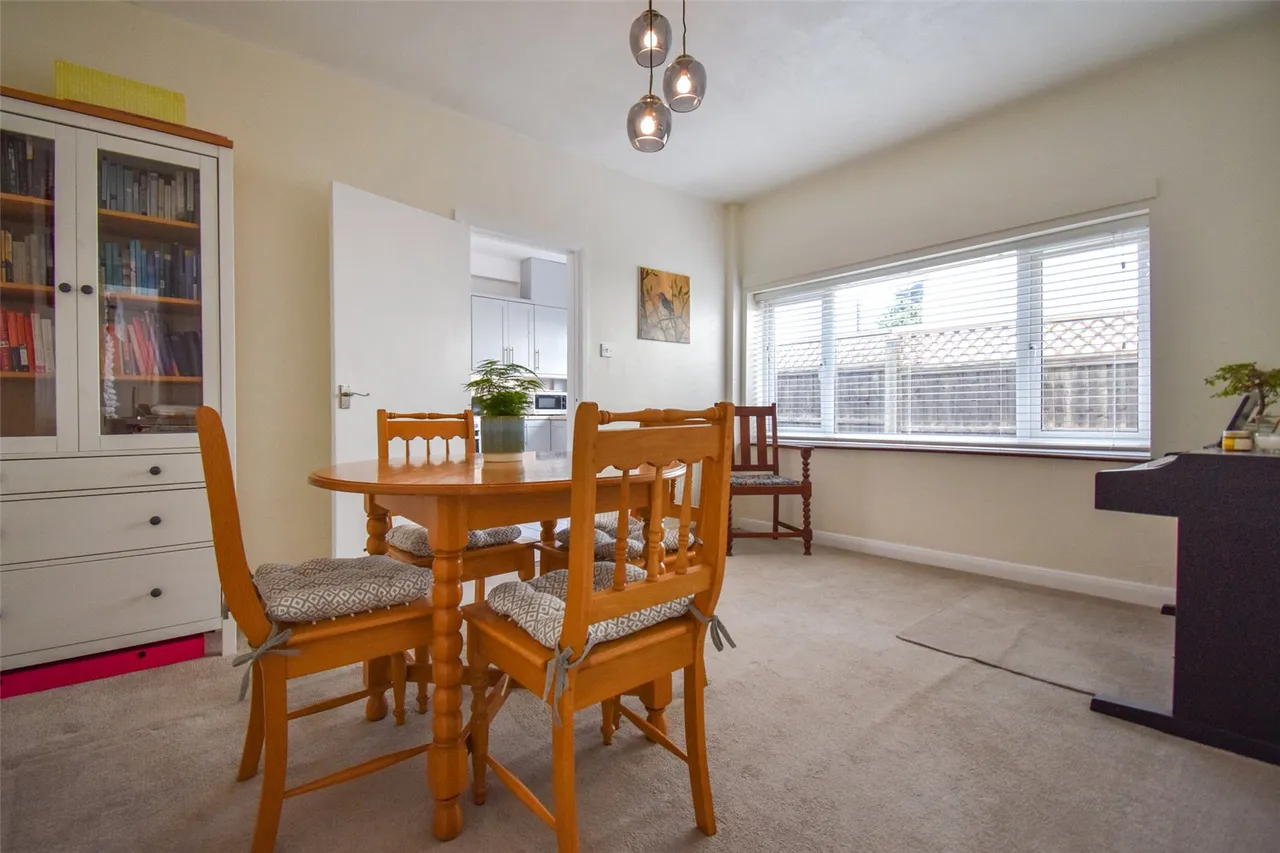 Holly Road, Aldershot, Hampshire, GU12 4SQ, photo 3
