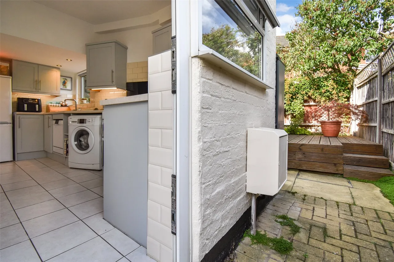 Holly Road, Aldershot, Hampshire, GU12 4SQ, photo 11