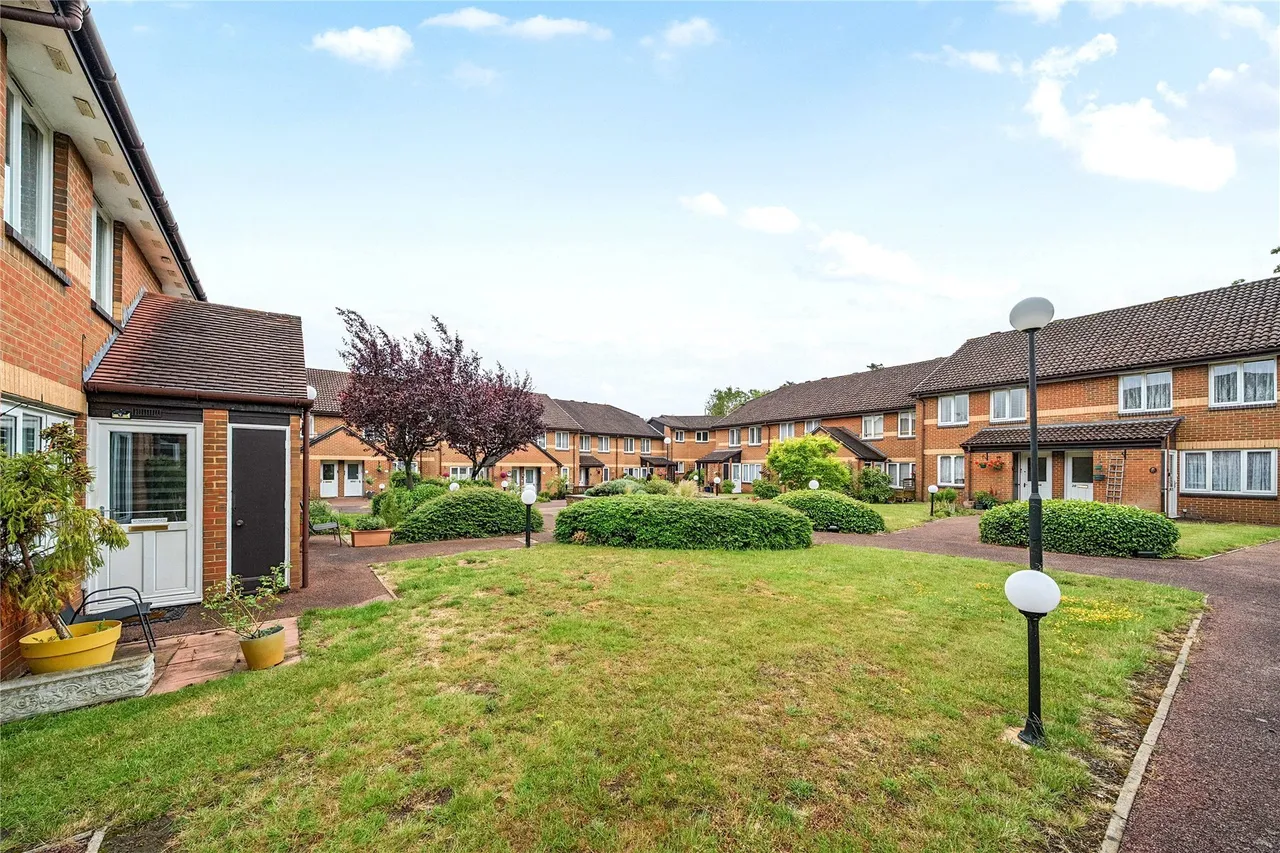 Beck Court, Beck Lane, Beckenham, BR3, photo 13