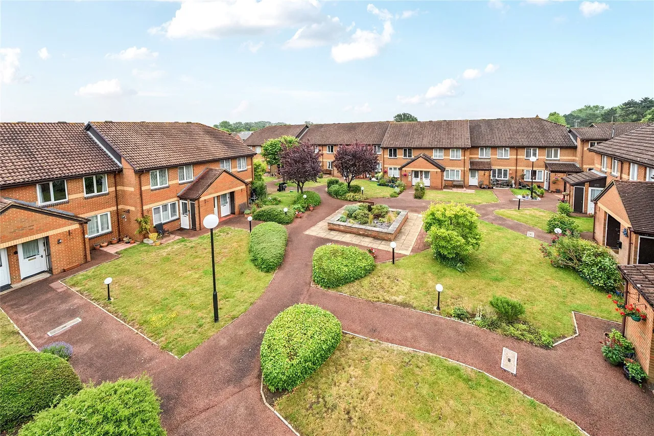 Beck Court, Beck Lane, Beckenham, BR3, photo 10