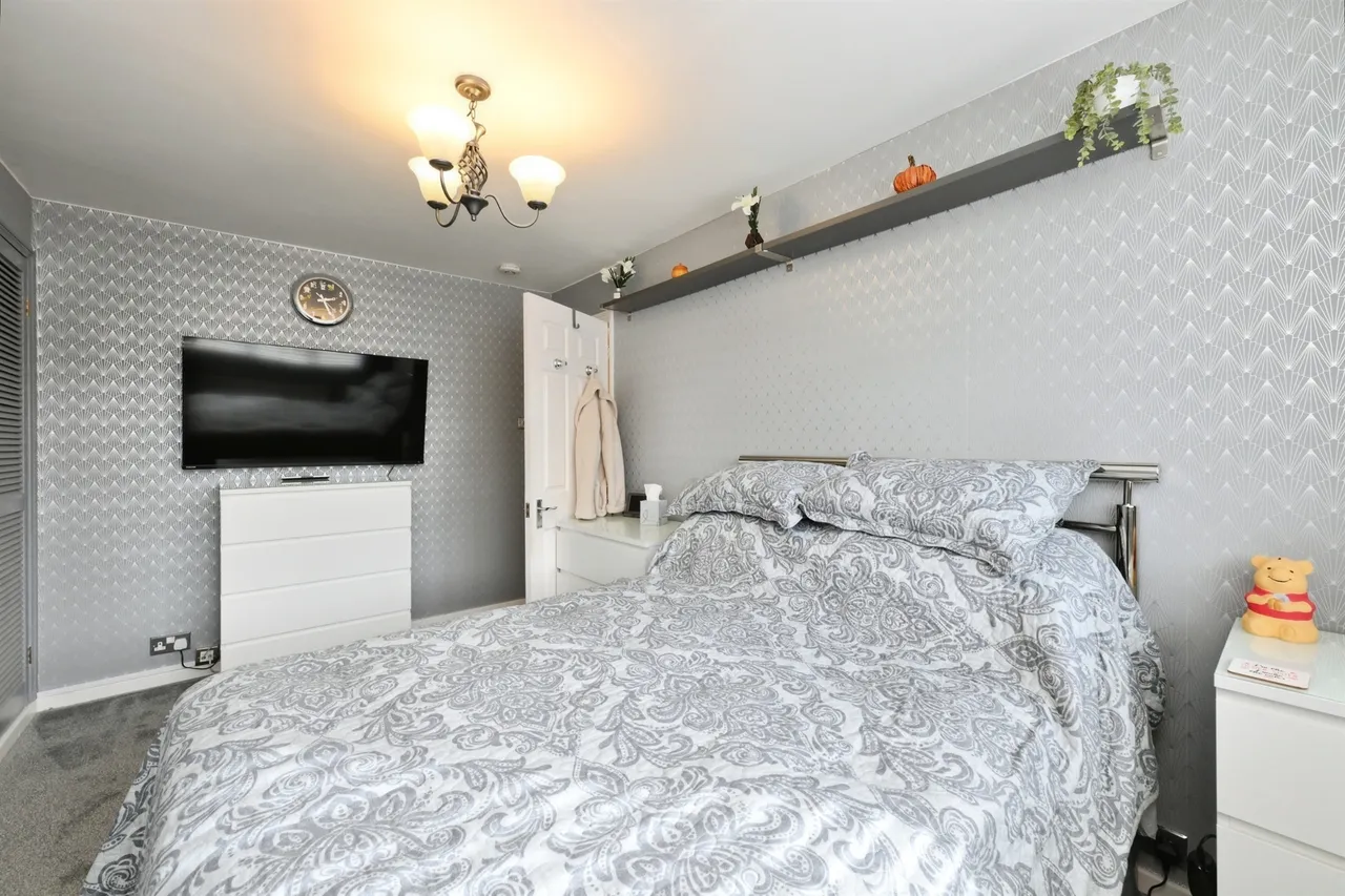 Rodney Crescent, Hoddesdon, photo 12